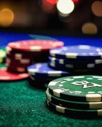 Tampilan mobile 888bet bernuansa hangat
